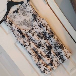 WHBM Ruffled tank SOFT